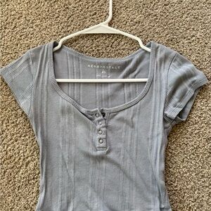 Aeropostale Light Gray Short Sleeve Top